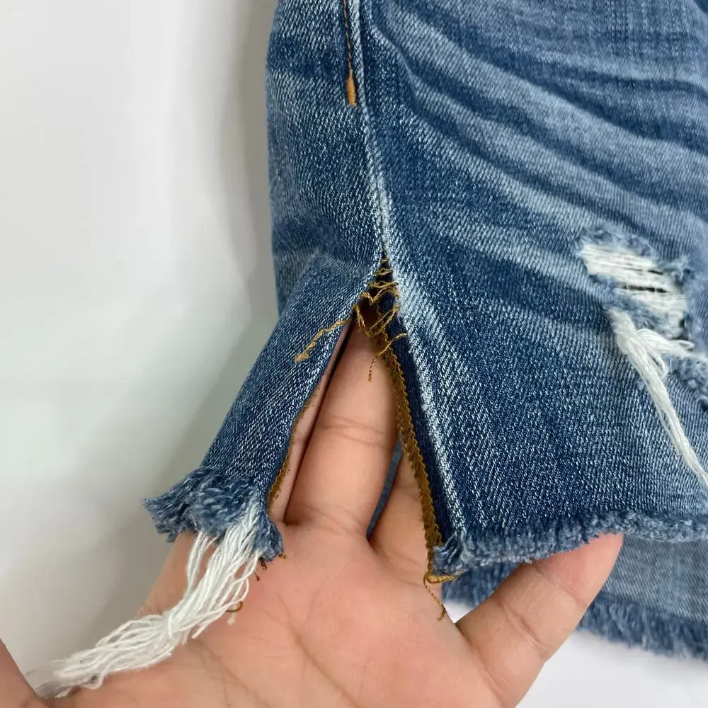 Madewell distressed denim short shorts women's size 28